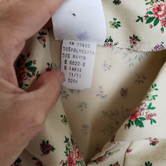 Vintage Upstairs Closet Floral Print Top - Picture 10 of 16